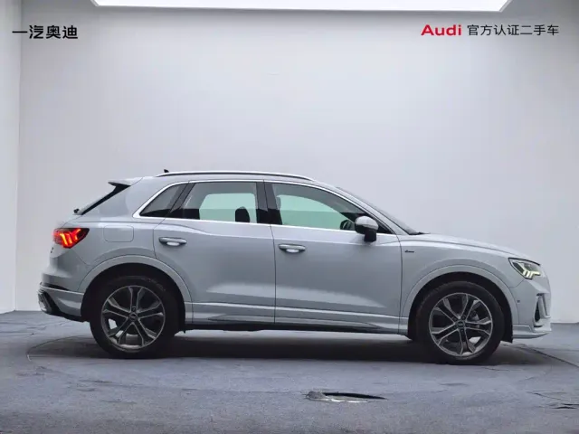 Audi Q3 — Фото автомобиля 3