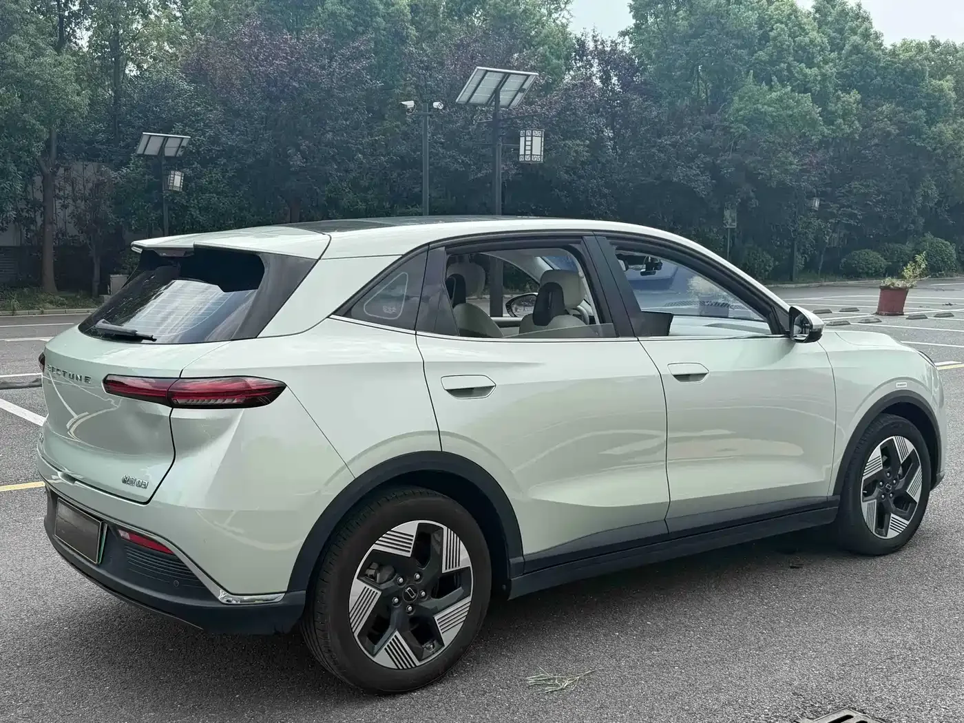 Besturn Yueyi 03 2025 Model 565km Enjoy Edition — Фото автомобиля 6