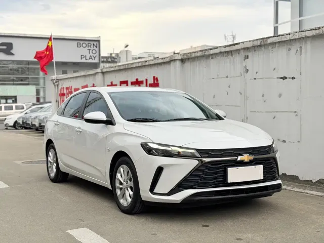 Chevrolet Monza — Фото автомобиля 3