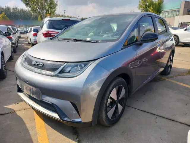Фотография автомобиля — BYD Dolphin