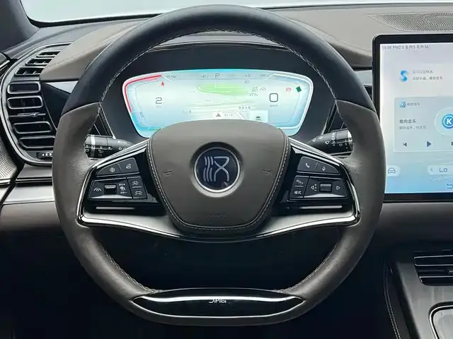 BYD Han — Фото автомобиля 11