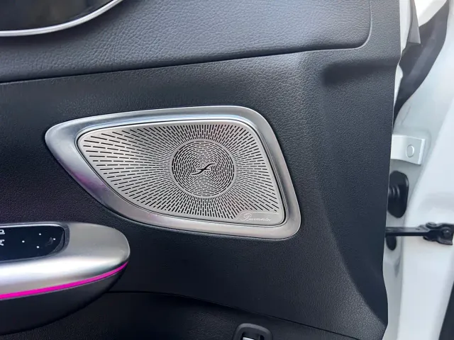 Mercedes-Benz C-Class — Фото автомобиля 12