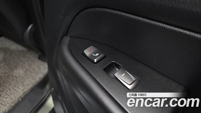 KG_Mobility_Ssangyong Rexton Новый Rexton Sport Khan Дизель 2.2 4WD — Фото автомобиля 14