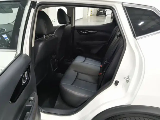 Nissan Qashqai — Фото автомобиля 15