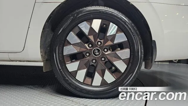Hyundai Staria — Фото автомобиля 6