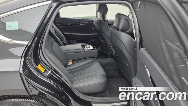 Genesis G80 RG3 — Фото автомобиля 12