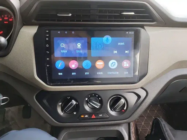 Wuling Hongguang — Фото автомобиля 12