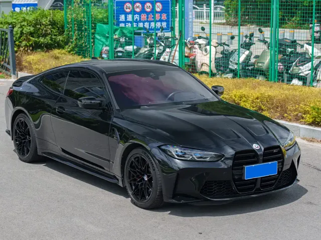 BMW M4 — Фото автомобиля 3