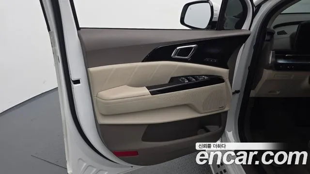 Kia Canival Carnival 4 поколение Бензин 9 мест Hi-Limousine — Фото автомобиля 18