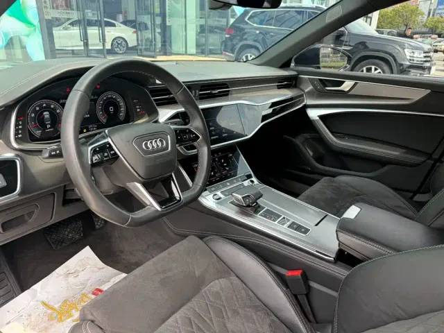Audi A6L — Фото автомобиля 15