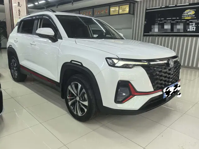 Changan CS35 Plus — Фото автомобиля 3