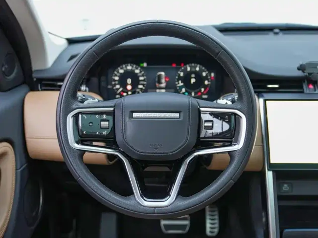 Land Rover Discovery Sport — Фото автомобиля 11