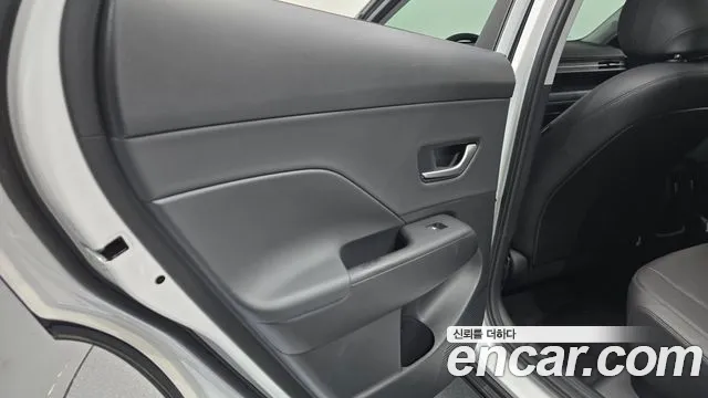 Hyundai Kona SX2 — Фото автомобиля 14