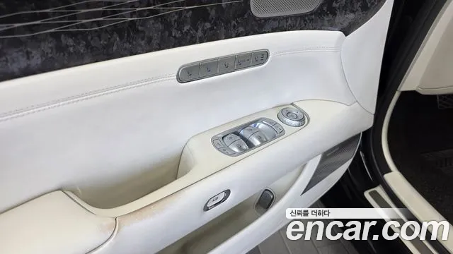 Genesis G90 RS4 — Фото автомобиля 22