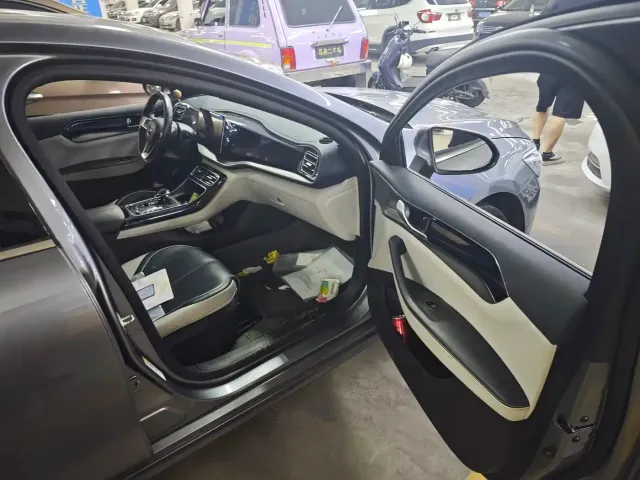 BYD Qin PLUS — Фото автомобиля 3