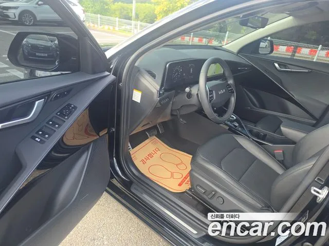 Kia Niro The All New Niro Signature — Фото автомобиля 11