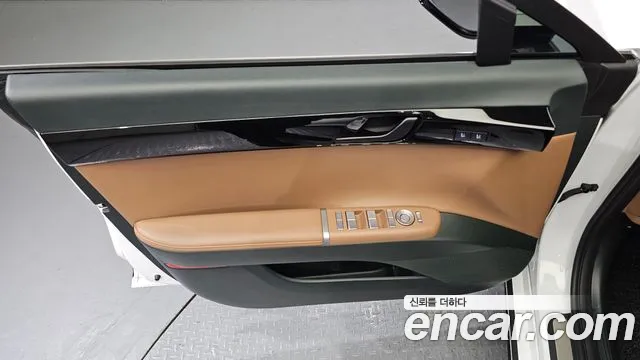 Hyundai Grandeur GN7 — Фото автомобиля 24