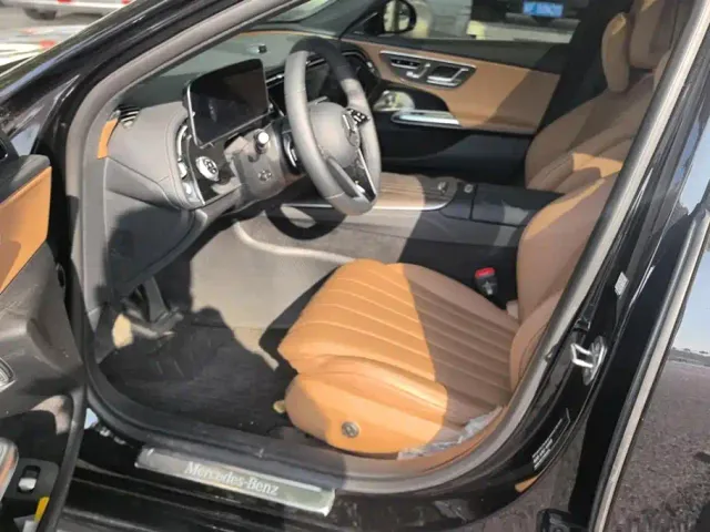 Mercedes-Benz E-Class — Фото автомобиля 9
