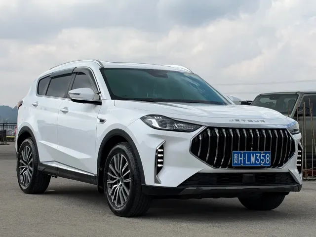 Jetour X70 Plus — Фото автомобиля 3