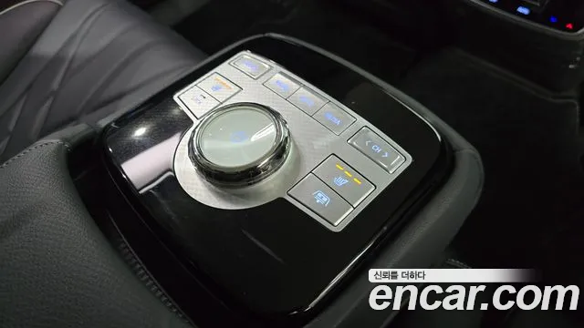 Genesis G80 Бензин 2.5 турбо AWD — Фото автомобиля 17