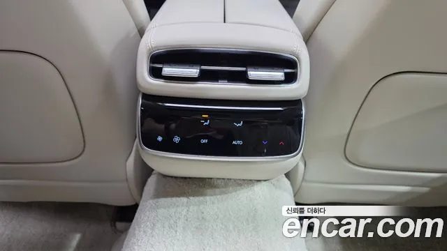 Genesis G80 Бензин 3.5 турбо AWD — Фото автомобиля 29