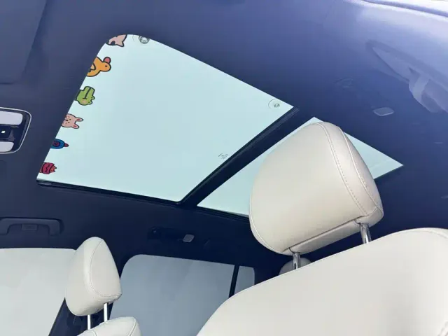 Li Auto ONE — Фото автомобиля 14