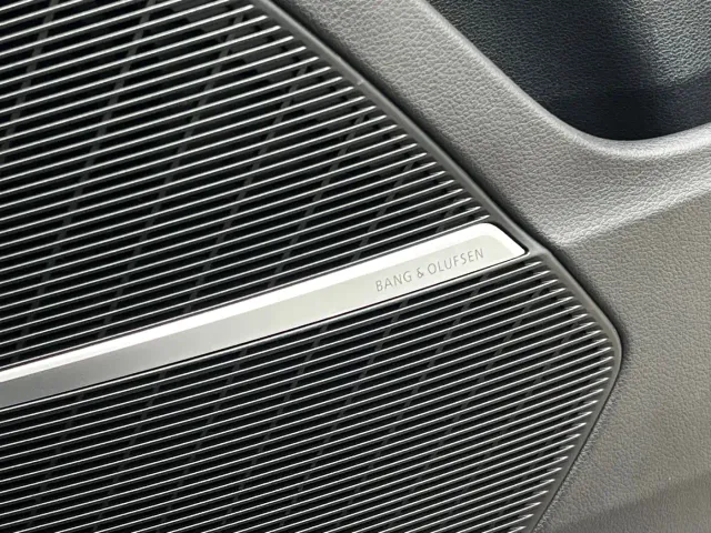Audi Q8 — Фото автомобиля 21