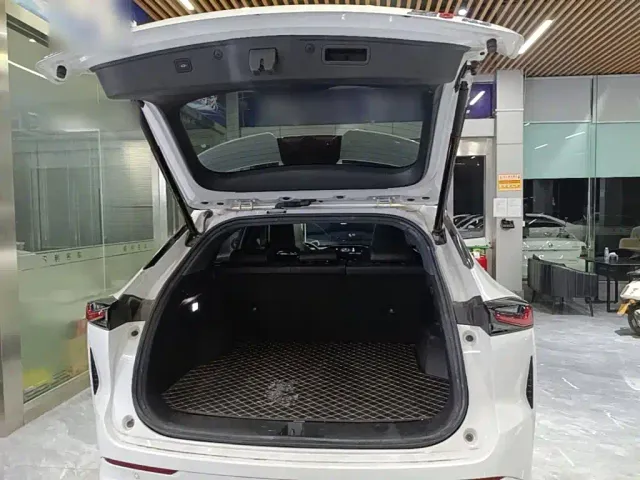 Changan Oshan Z6 EV — Фото автомобиля 14