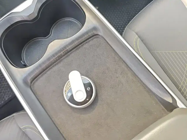 Besturn Yueyi 03 2025 445km Premium Selection Edition — Фото автомобиля 13