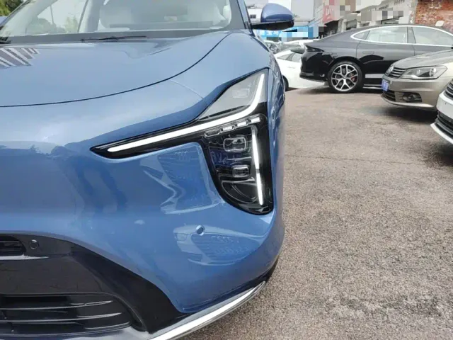 IM Motors LS6 — Фото автомобиля 23