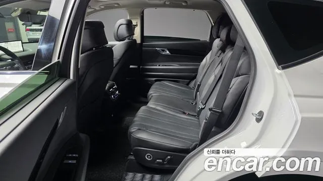 Genesis GV80 — Фото автомобиля 26