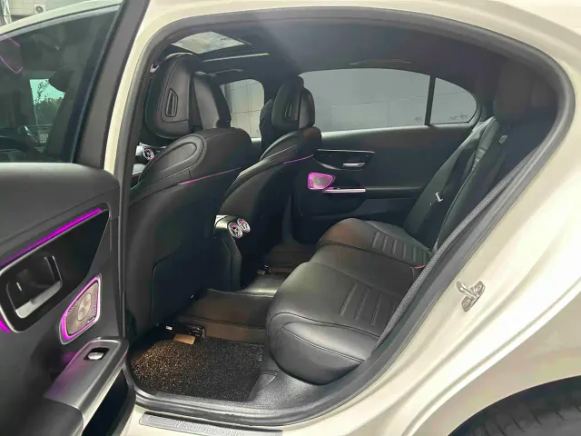 Mercedes-Benz C-Class — Фото автомобиля 3