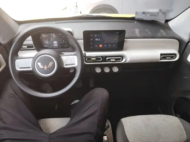 Wuling Hongguang Mini EV — Фото автомобиля 9