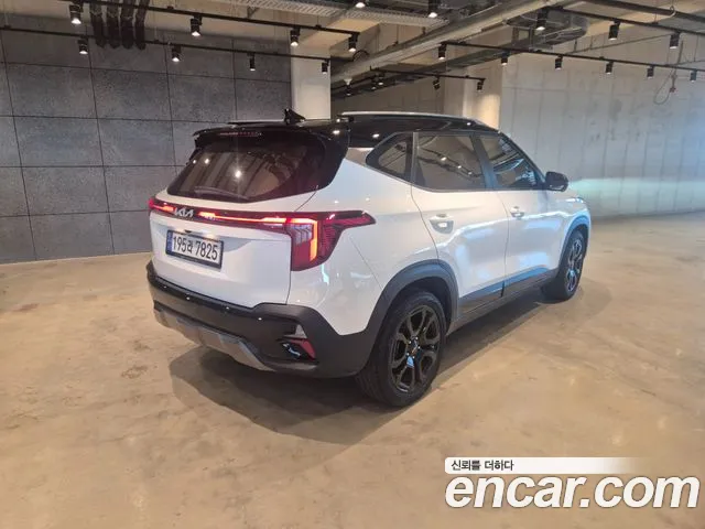 Kia Seltos Новый Seltos Бензин 2.0 2WD — Фото автомобиля 6