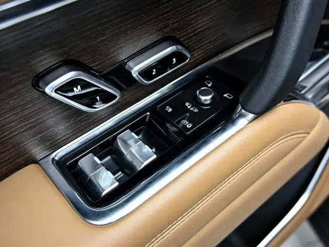 Land Rover Range Rover — Фото автомобиля 23