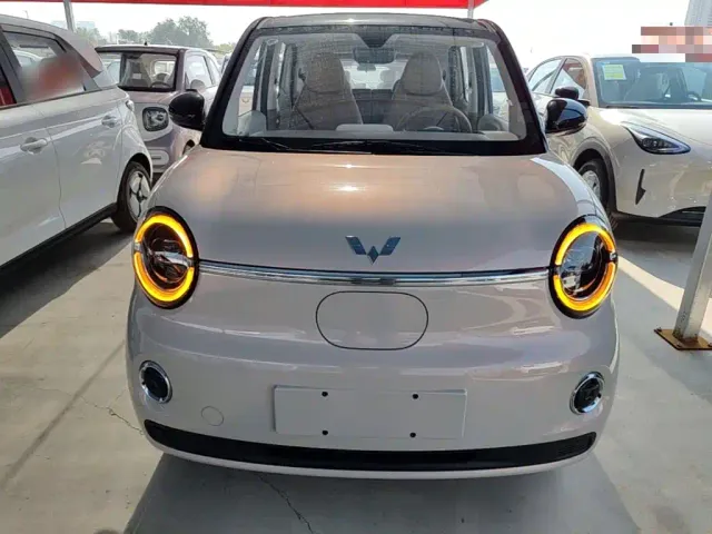 Wuling Hongguang Mini EV — Фото автомобиля 2