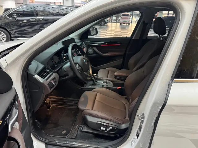 BMW X1 — Фото автомобиля 12