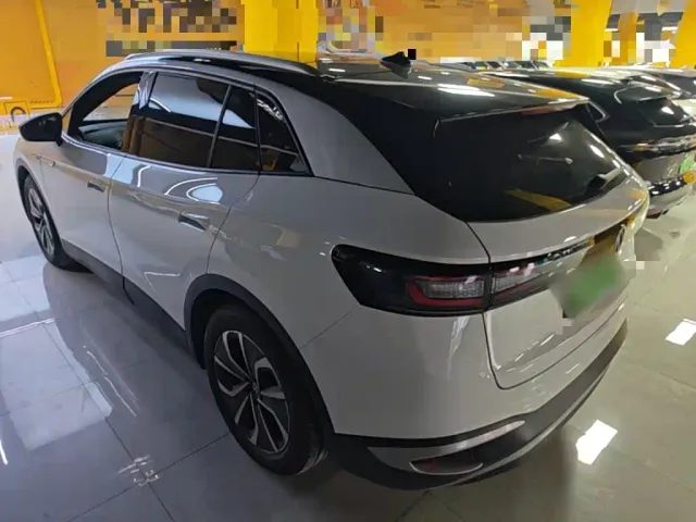 Volkswagen ID.4 X — Фото автомобиля 4
