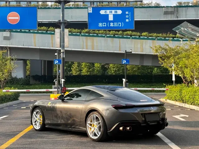 Ferrari Roma — Фото автомобиля 9