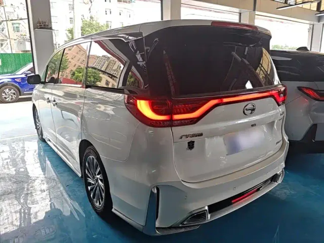 GAC Trumpchi M8 — Фото автомобиля 4