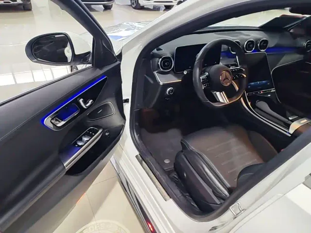 Mercedes-Benz C-Class — Фото автомобиля 15