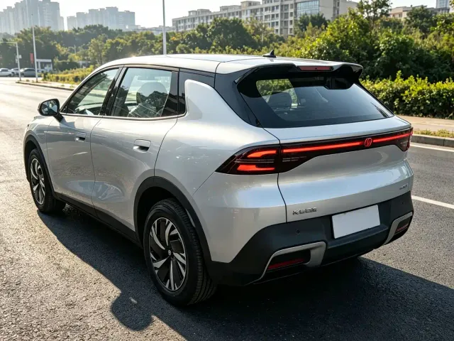 Changan Qiyuan Q05 — Фото автомобиля 13