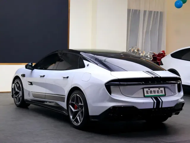 Lotus Emeya — Фото автомобиля 25