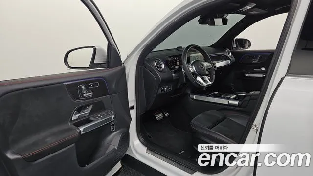 Mercedes-Benz GLB-Class — Фото автомобиля 10