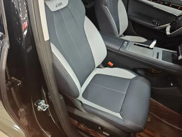 Geely Boyue L — Фото автомобиля 2