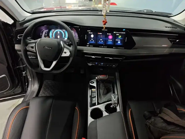 Changan X7 Plus — Фото автомобиля 9