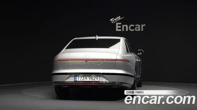 Hyundai Grandeur GN7 — Фото автомобиля 4