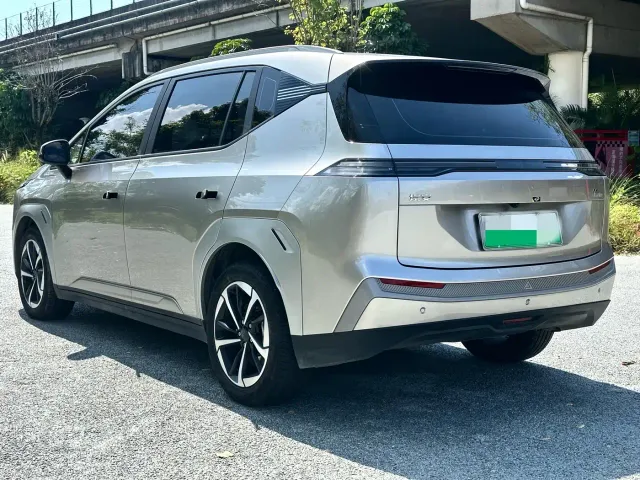 GAC Aion Y — Фото автомобиля 6