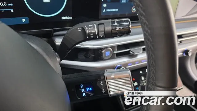 Hyundai Grandeur Grandeur (GN7) 2.5 Бензин 2WD — Фото автомобиля 8