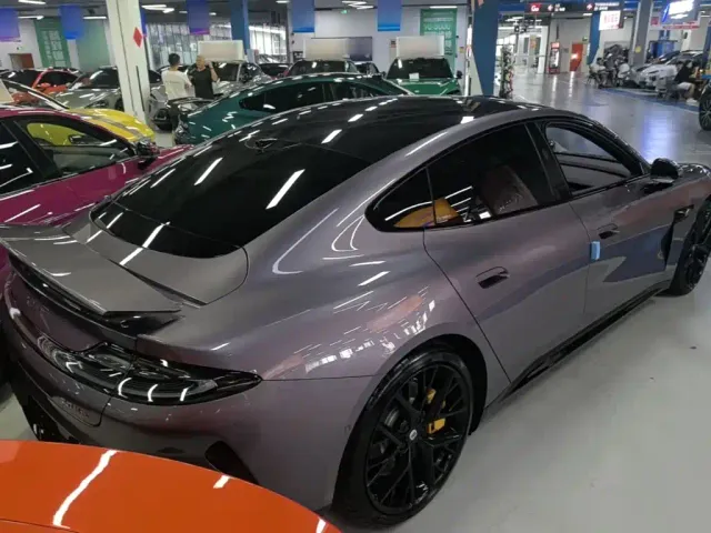 Xiaomi SU7 — Фото автомобиля 6